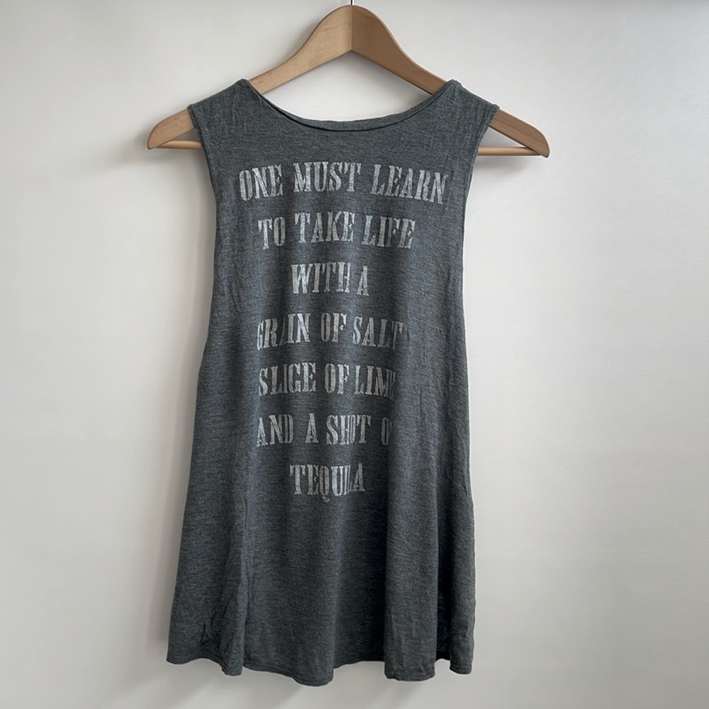 Graphic tee